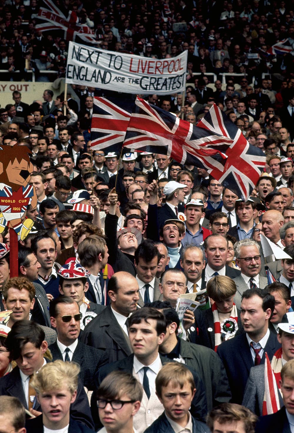 Gerry-Cranham-England-fans