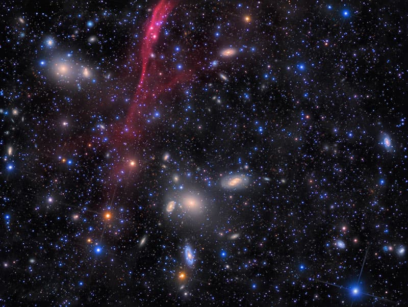 antlia-galaxy-cluster-extreme-deep-field-152-hours-rolf-wahl-olsen