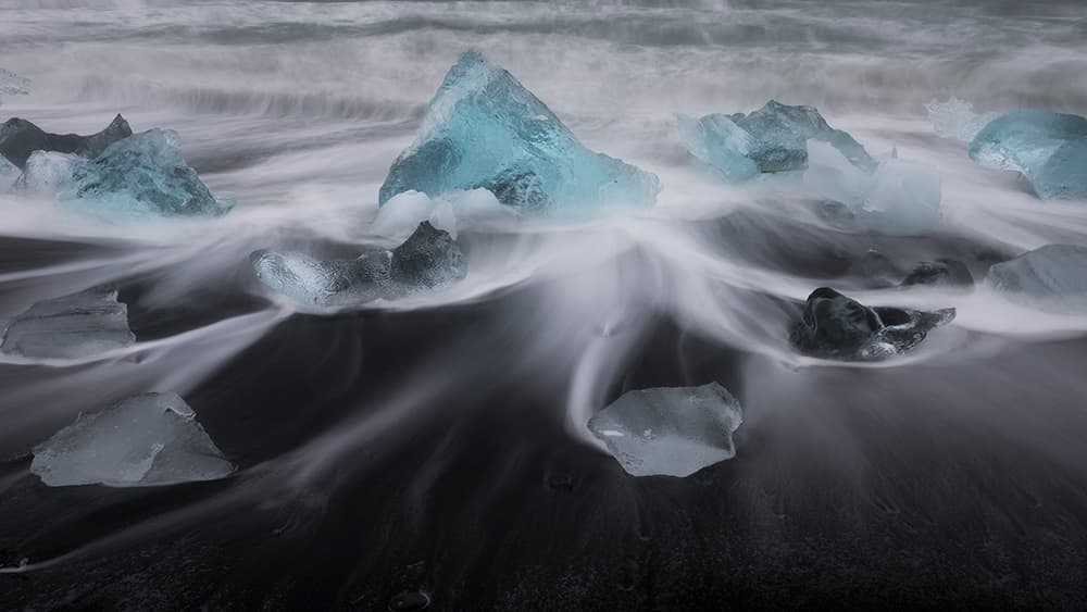 Jeremy Walker Icebergs of Jokulsarlon