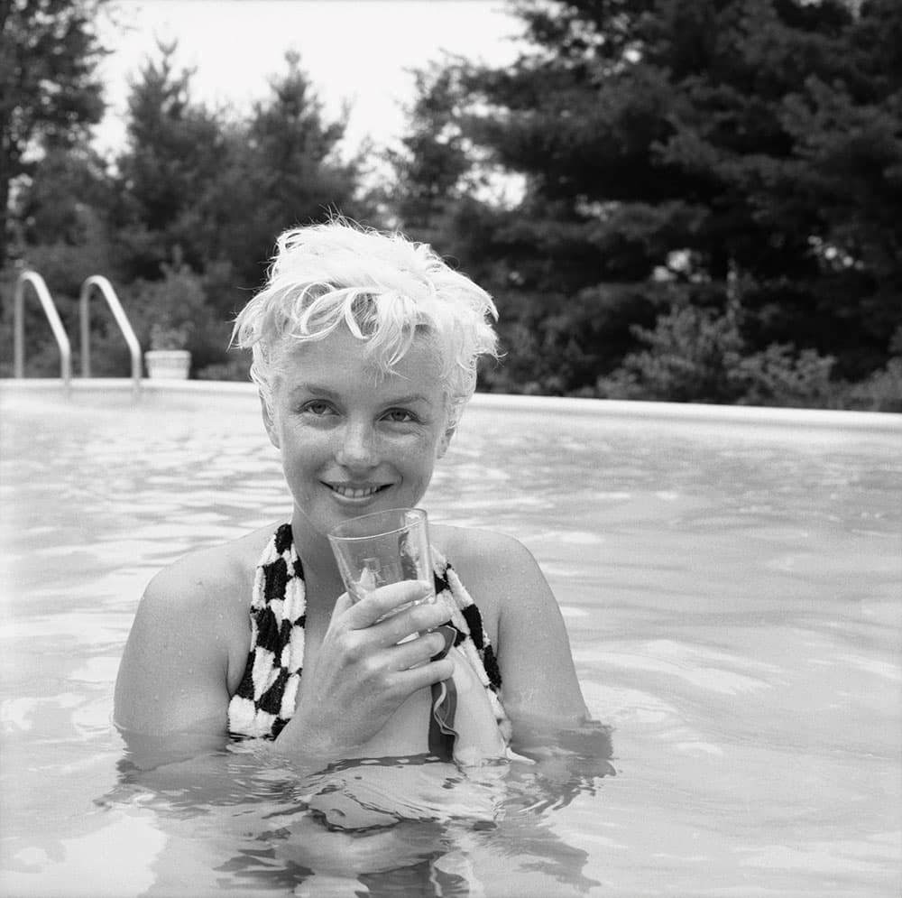 Milton H Greene Marilyn Monroe unpublished restored image swimming pool shoot 1955