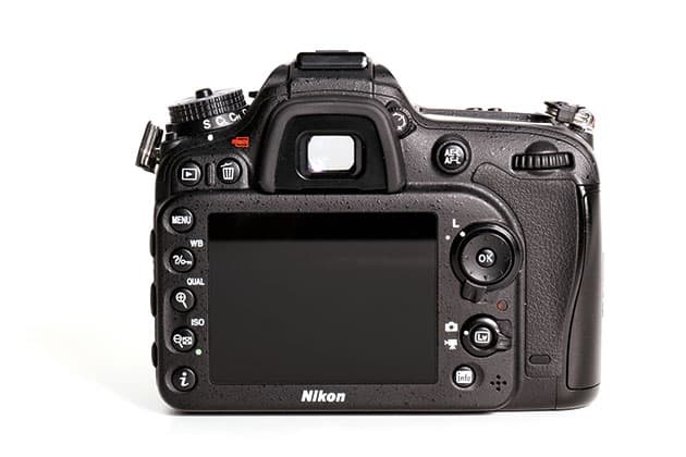 Nikon D7200 back