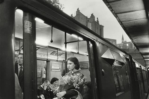 A United Kingdom women on tube